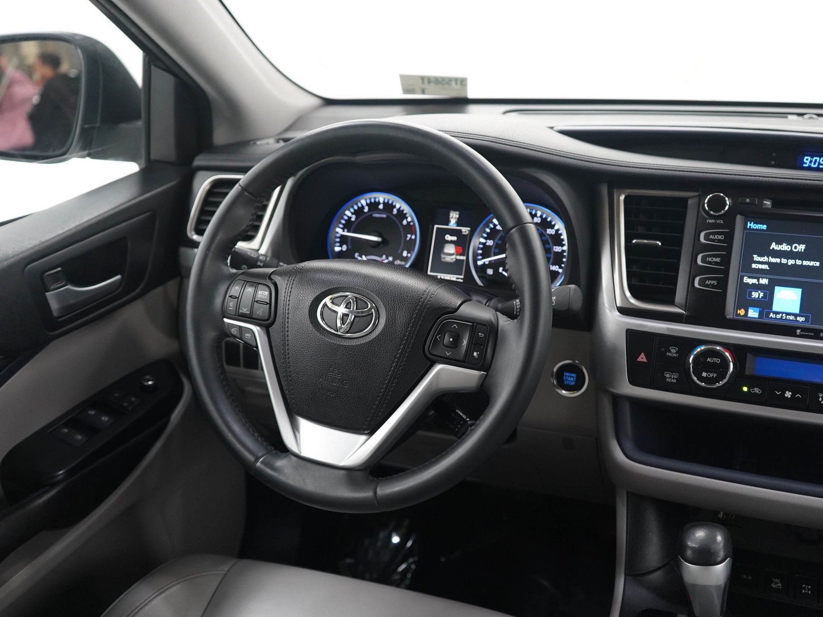 Used 2016 Toyota Highlander XLE w/ Protection Package #3 AWD/4WD image 14