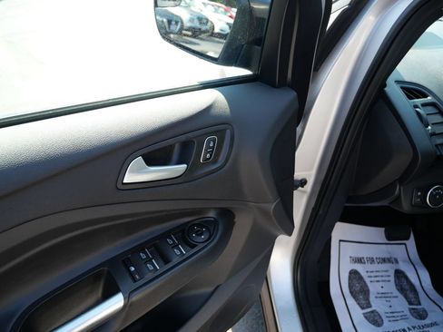 Used 2019 Ford Escape SE AWD/4WD image 15