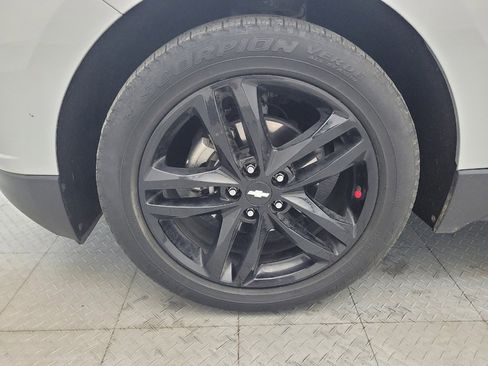 Used 2021 Chevrolet Equinox LT image 31