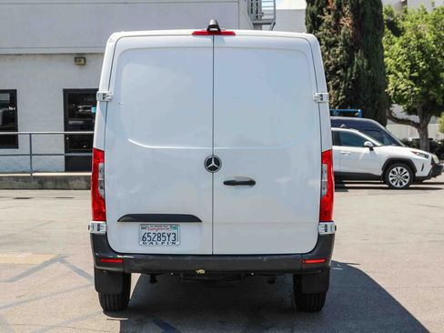 Used 2024 Mercedes-Benz Sprinter 2500 image 5