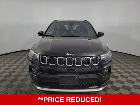 Used 2023 Jeep Compass Limited AWD/4WD image 2