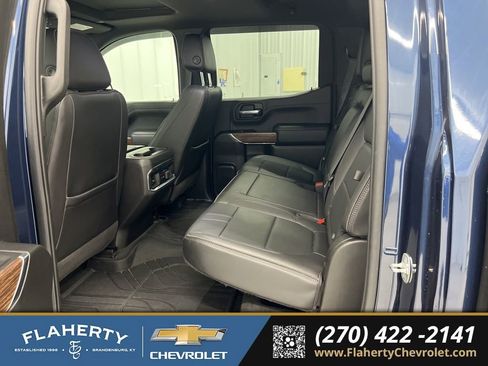 Used 2022 Chevrolet Silverado 1500 High Country w/ Technology Package image 11