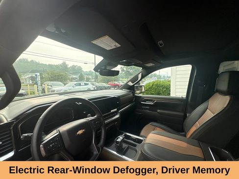 Used 2023 Chevrolet Silverado 1500 High Country w/ Technology Package AWD/4WD image 23