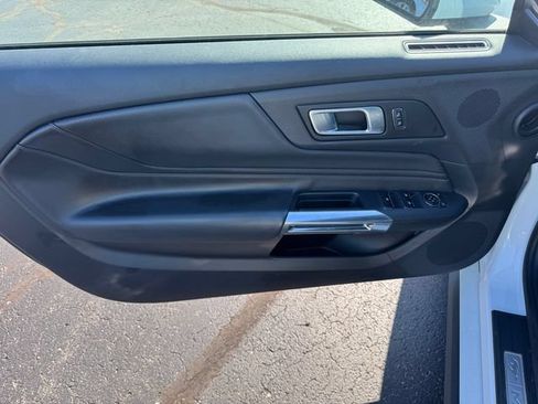 Used 2025 Ford Mustang Premium RWD image 17