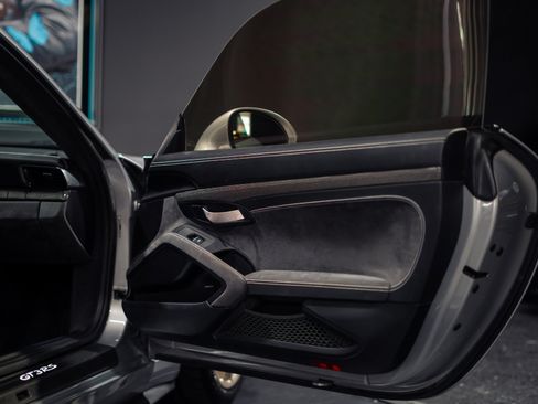 Used 2019 Porsche 911 GT3 RS RWD image 42