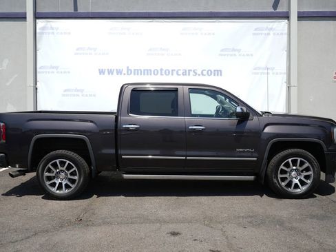 Used 2016 GMC Sierra 1500 Denali w/ Enhanced Driver Alert Package AWD/4WD image 7
