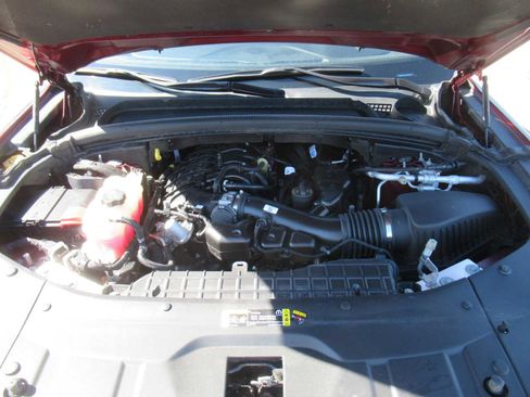 Used 2023 Jeep Grand Cherokee L Laredo image 12