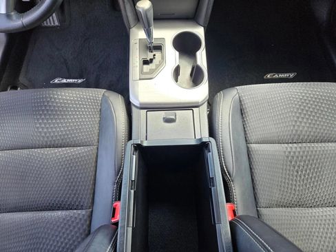 Used 2013 Toyota Camry SE w/ Convenience Pkg FWD image 22