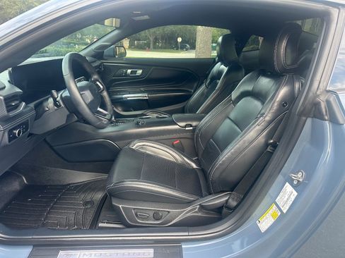 Used 2024 Ford Mustang Premium image 14