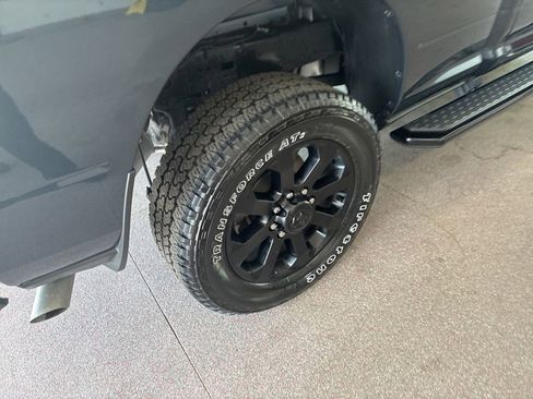 Used 2025 RAM 2500 Big Horn AWD/4WD image 24