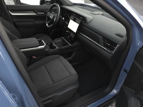 Used 2025 GMC Terrain Elevation image 34