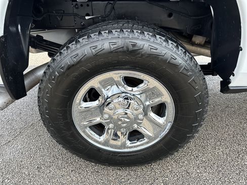 Used 2024 RAM 3500 Tradesman w/ Chrome Appearance Group image 17