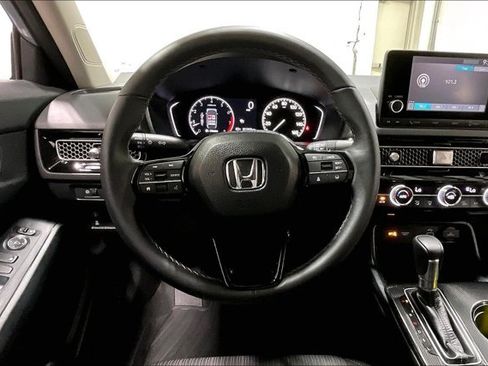 Used 2023 Honda Civic EX image 5