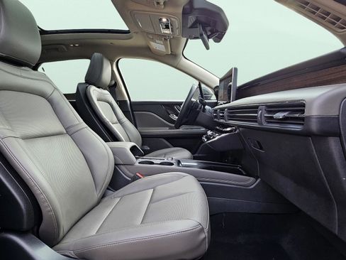 New 2026 Lincoln Corsair Reserve image 14
