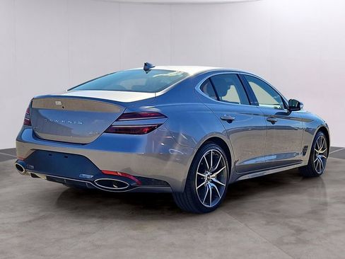 Used 2025 Genesis G70 2.5T AWD/4WD image 7