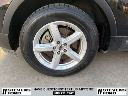 Used 2017 Ford Explorer XLT w/ Equipment Group 202A image 13