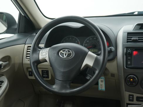 Used 2013 Toyota Corolla LE Special Edition image 14