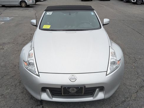 Used 2010 Nissan 370Z Touring w/ Sport Pkg RWD image 3