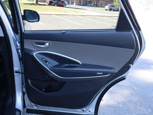 Used 2013 Hyundai Santa Fe Limited w/ Technology Pkg AWD/4WD image 27