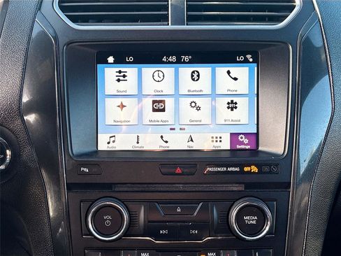 Used 2018 Ford Explorer XLT w/ Equipment Group 202A image 16