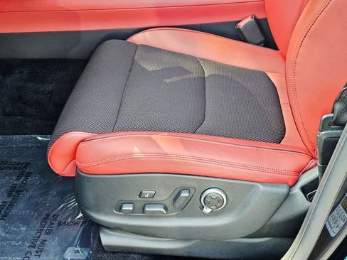 Used 2024 Genesis GV70 3.5T Sport AWD/4WD image 18