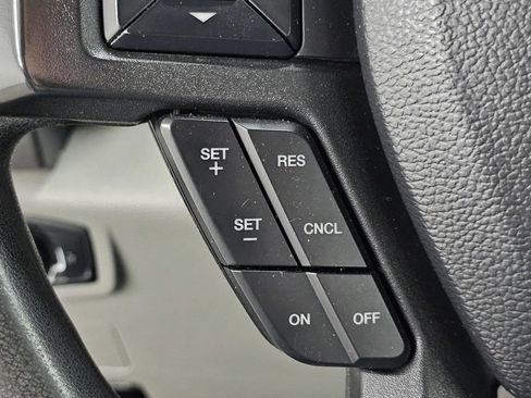 Used 2022 Ford F550 4x4 Crew Cab Super Duty w/ Power Equipment Group image 35