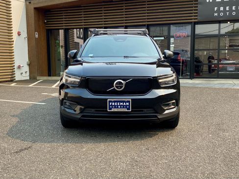 Used 2022 Volvo XC40 P8 Recharge Plus AWD/4WD image 2