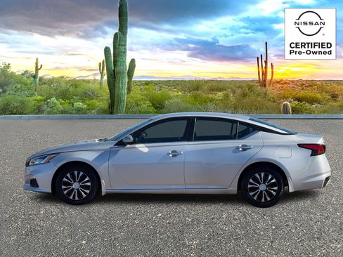 Certified 2019 Nissan Altima 2.5 S image 3