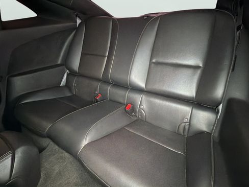 Used 2011 Chevrolet Camaro SS RWD image 32