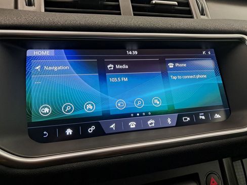 Used 2019 Land Rover Range Rover Evoque image 23