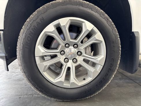 Used 2022 Chevrolet Silverado 1500 LTZ w/ Technology Package AWD/4WD image 30