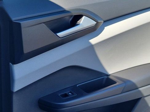 Certified 2023 Volkswagen Taos S FWD image 7