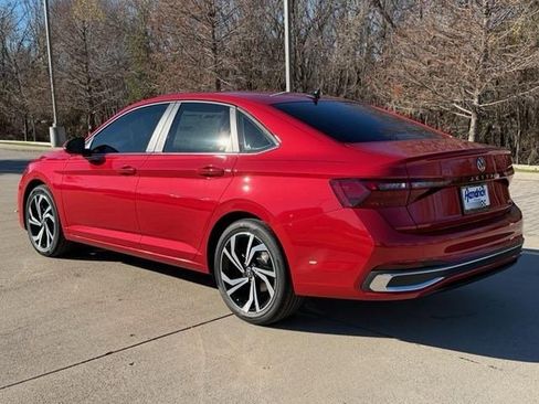 New 2026 Volkswagen Jetta SEL image 3