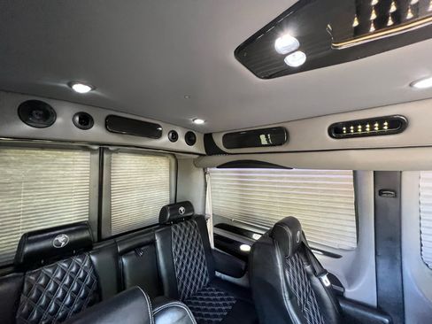 Used 2022 Ford Transit 250 Medium Roof AWD image 47