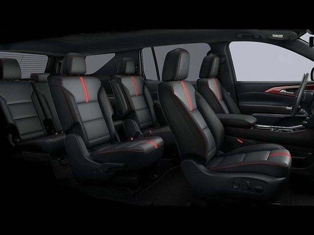 New 2026 Chevrolet Traverse RS FWD image 30
