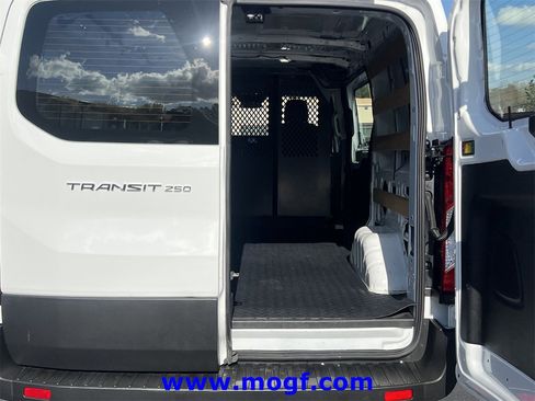 Used 2024 Ford Transit 250 Low Roof w/ Exterior Upgrade Package image 19