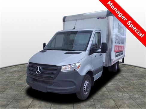 Used 2022 Mercedes-Benz Sprinter 3500 image 1