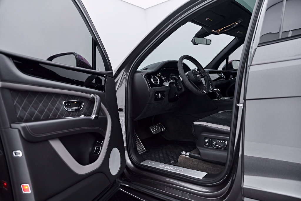 Used 2020 Bentley Bentayga Speed AWD/4WD image 40