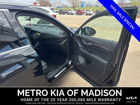 Used 2023 Buick Envision Avenir AWD/4WD image 35