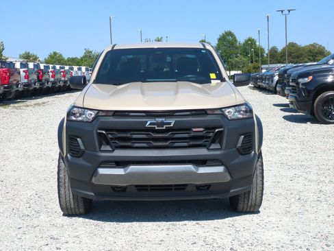 Certified 2023 Chevrolet Colorado Trail Boss AWD/4WD image 3