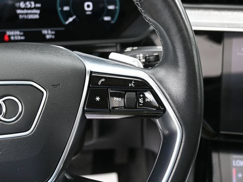 Used 2024 Audi Q8 e-tron Premium Plus w/ Premium Plus Package AWD/4WD image 21