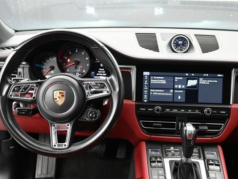 Used 2020 Porsche Macan GTS AWD/4WD image 11