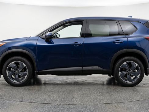 Used 2025 Nissan Rogue SV AWD/4WD image 5