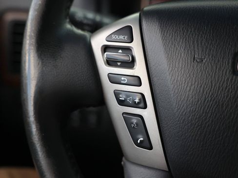 Used 2014 Nissan Armada Platinum RWD image 28