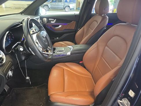 Used 2021 Mercedes-Benz GLC 300 4MATIC w/ AMG Line image 7