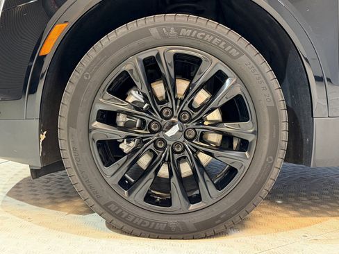 Certified 2022 Cadillac XT5 Luxury FWD image 12