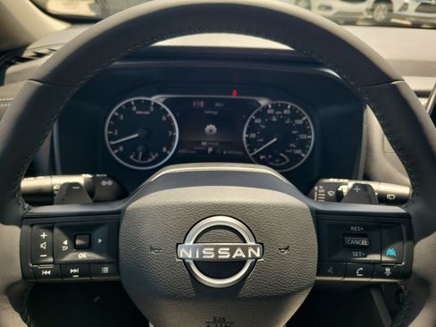 Used 2026 Nissan Rogue SV FWD image 19