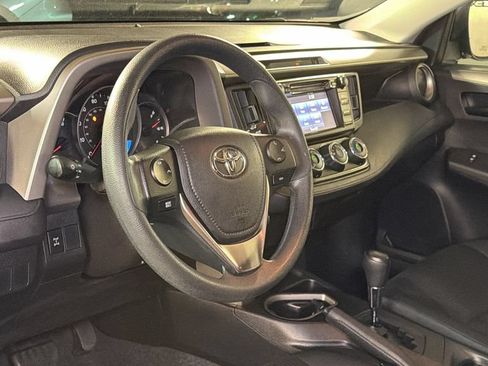 Used 2016 Toyota RAV4 LE AWD/4WD image 20