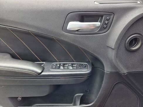 Used 2018 Dodge Charger R/T RWD image 14