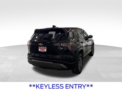 Used 2025 Chevrolet Equinox LT w/ Safety and Technology Package FWD image 8